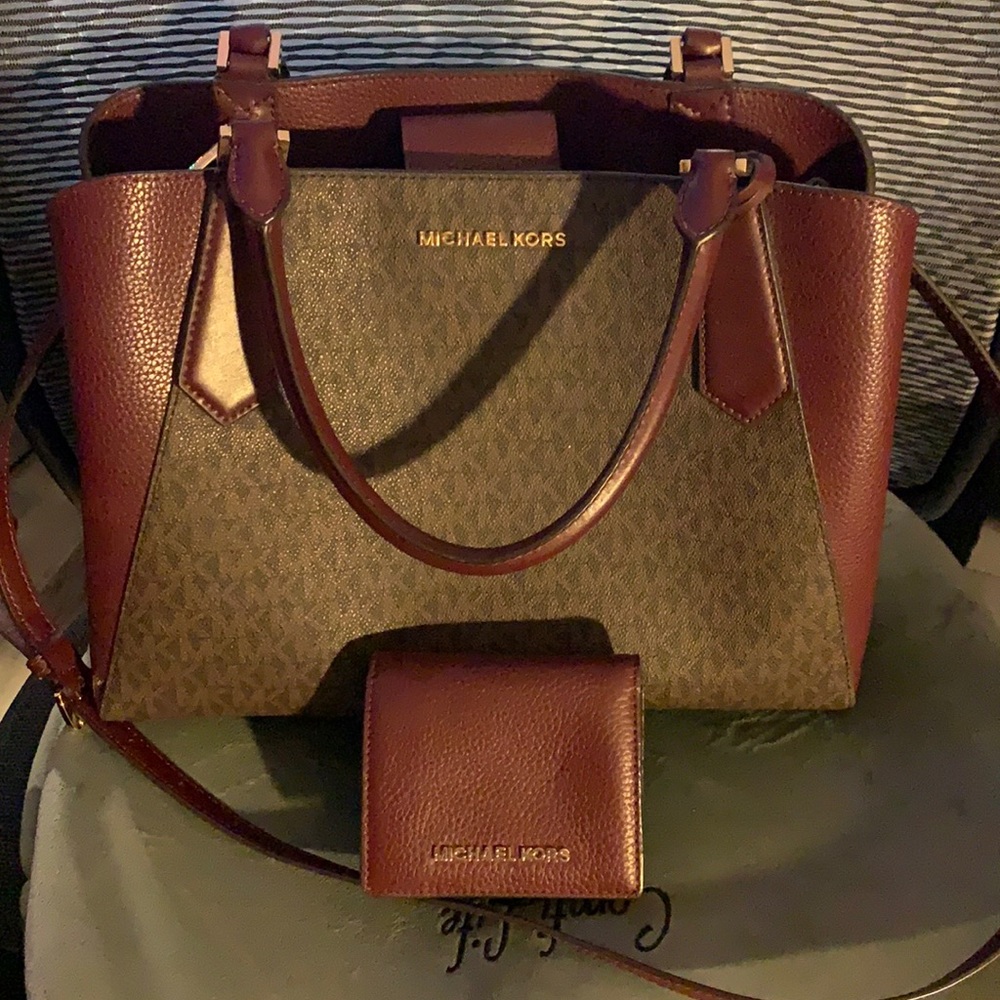 Michael Kors crossbody purse and small wallet